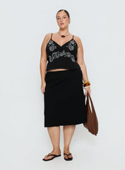 Pappilion Top Black Curve